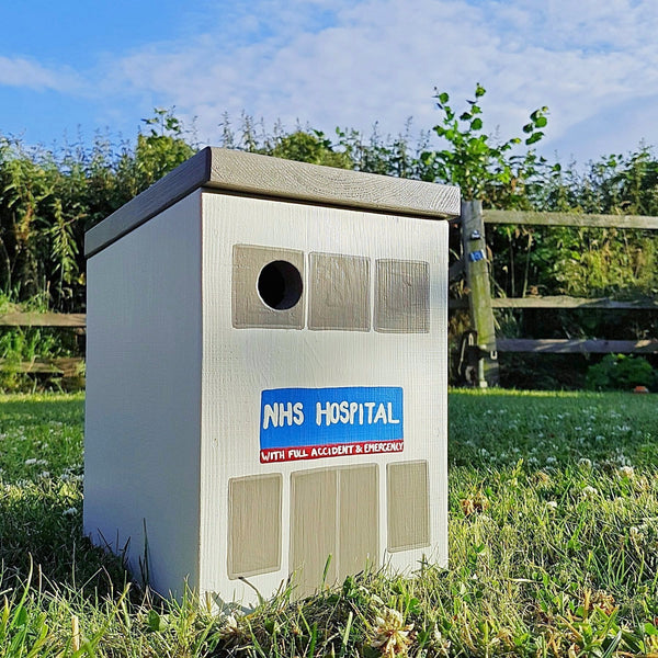 Personalised Hospital Bird Box - Lindleywood