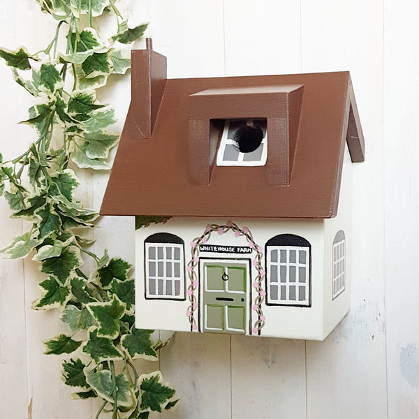 Personalised Cottage Bird Box - Lindleywood